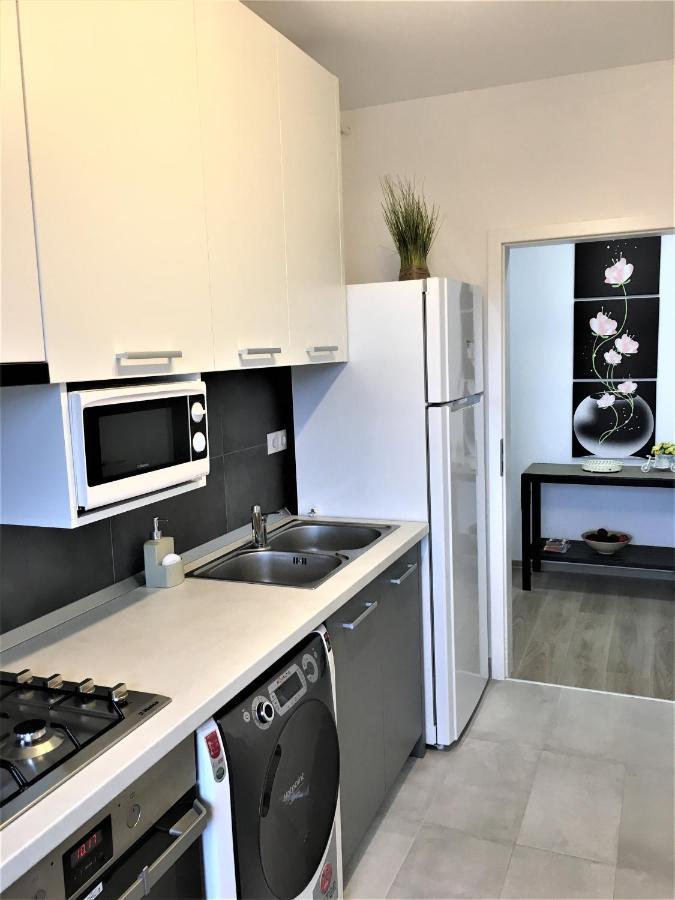 Mountain View Escape Apartment